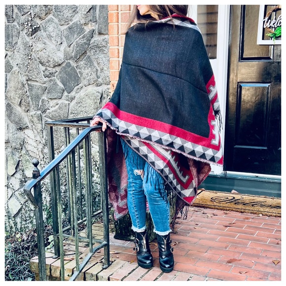 14 Boho Fabulous Oversized Poncho Shawl - Picture 5 of 10